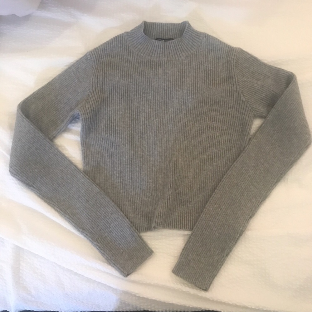 Brandy Melville Brett turtleneck bnwot